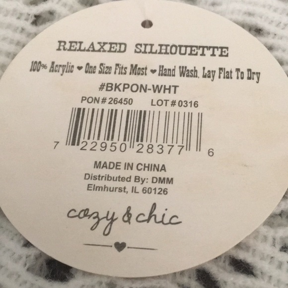 Woven poncho - Picture 3 of 3